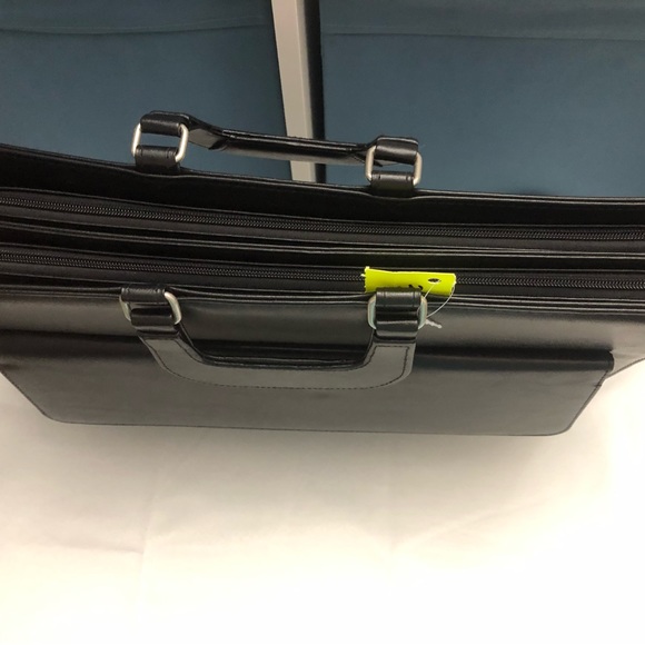 Bugatti briefcase - Picture 4 of 6